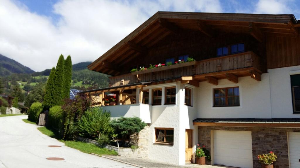 Gaestehaus Reichholf Neukirchen am Grossvenediger Exterior photo